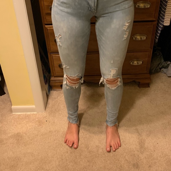 American Eagle X4 Light Wash Jeans!! - Picture 7 of 8